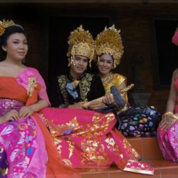 Busana Adat Bali